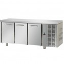 REFRIGERATED STAINLESS STEEL TABLE WITH 3 DOORS FOR TRAYS 60x40 cm - D.80 cm