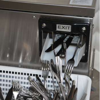 AUTOMATIC CUTLERY DRYER