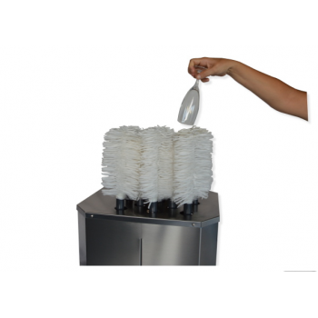 AUTOMATIC DRYER WITH ROTATING BRUSHES FOR GLASSES