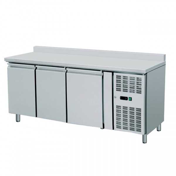 REFRIGERATED TABLE 3 DOORS WITH RACK FOR 60 x 40 cm TRAYS