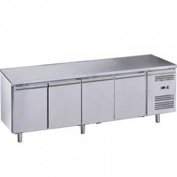 Refrigerated table 4 doors...