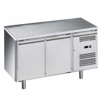 Refrigerated table 2 doors...